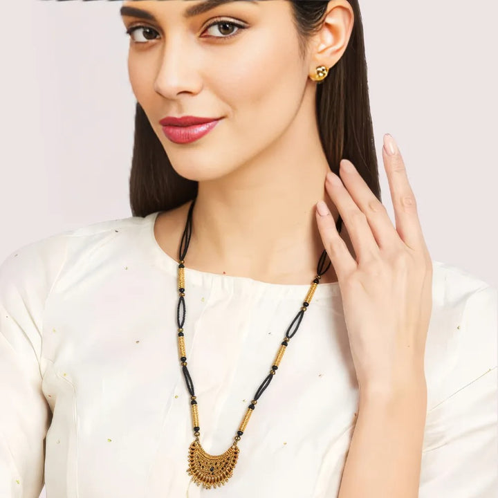 Divine Harmony Gold Mangalsutra